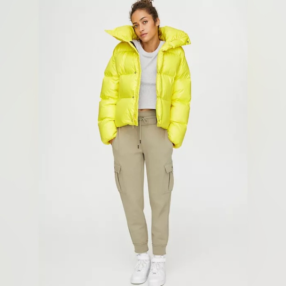 Aritzia TNA Mega Puff Jacket in Royal Yellow Aviator Size M